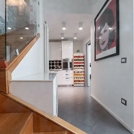 Starhost - Casa Masu' In Centro Storico Vicino Al Teatro Verdi E Al Lungomare 아파트